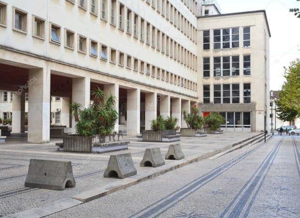 depositphotos_12390963-stock-photo-department-of-physics-university-of depositphotos_12390963-stock-photo-department-of-physics-university-of